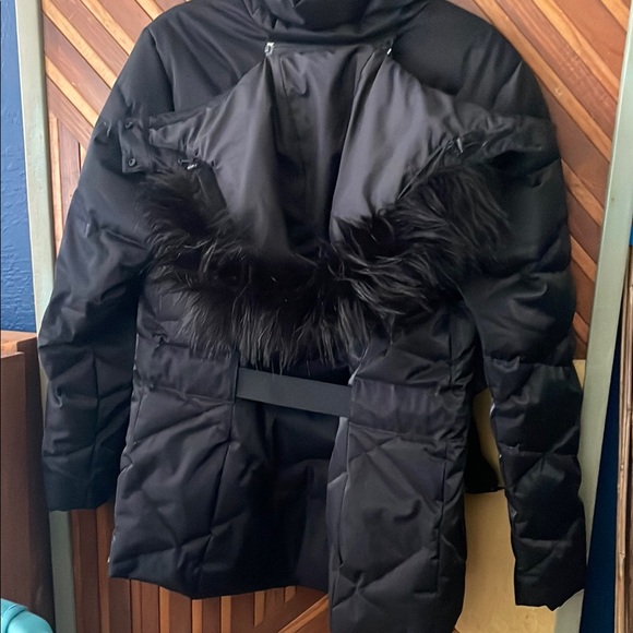 The North Face Black Puffer Jacket - Picture 10 of 14